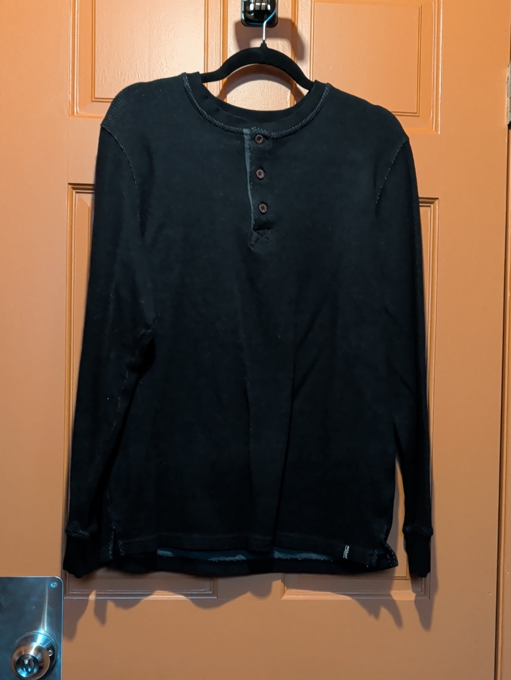 Men's Black Long-Sleeve Henley Shirt